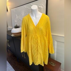 Masseys Yellow‎ Eyelet Button-Down Tunic
